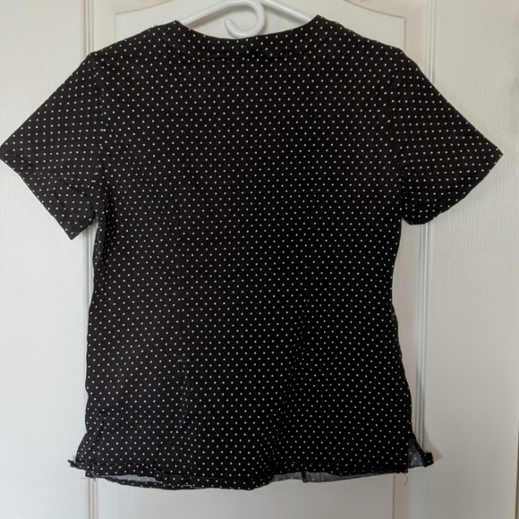 3/$30 Black and White Dot Scrub Top - Picture 4 of 5